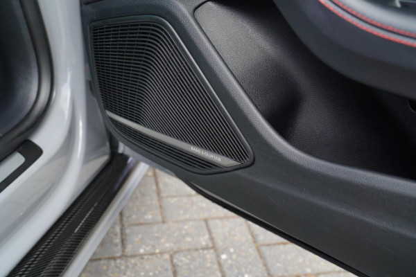 Audi RS5 Coupé 2.9 TFSI RS 5 Quattro | Keramische remmerij | Carbon binnen+buiten | Massage stoelen | HUD | Bang&Olufsen | Virtual
