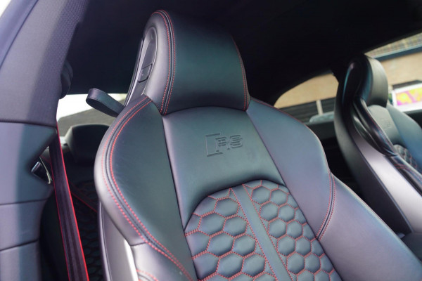 Audi RS5 Coupé 2.9 TFSI RS 5 Quattro | Keramische remmerij | Carbon binnen+buiten | Massage stoelen | HUD | Bang&Olufsen | Virtual
