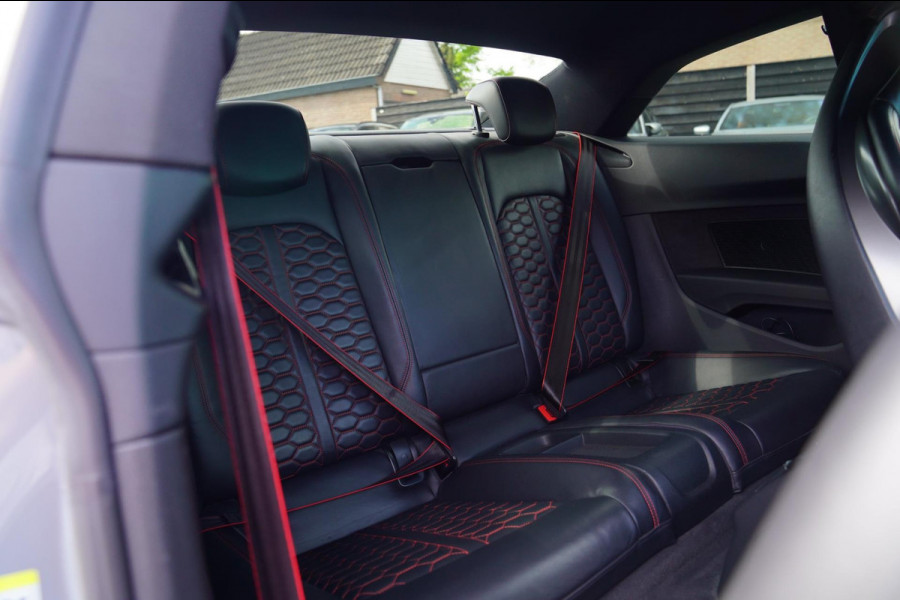 Audi RS5 Coupé 2.9 TFSI RS 5 Quattro | Keramische remmerij | Carbon binnen+buiten | Massage stoelen | HUD | Bang&Olufsen | Virtual