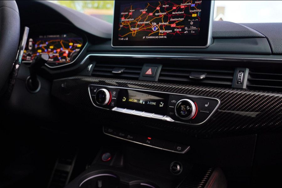 Audi RS5 Coupé 2.9 TFSI RS 5 Quattro | Keramische remmerij | Carbon binnen+buiten | Massage stoelen | HUD | Bang&Olufsen | Virtual