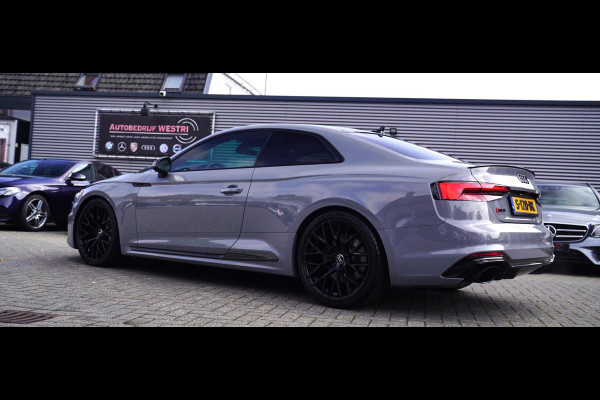 Audi RS5 Coupé 2.9 TFSI RS 5 Quattro | Keramische remmerij | Carbon binnen+buiten | Massage stoelen | HUD | Bang&Olufsen | Virtual