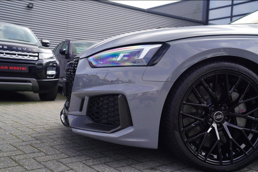Audi RS5 Coupé 2.9 TFSI RS 5 Quattro | Keramische remmerij | Carbon binnen+buiten | Massage stoelen | HUD | Bang&Olufsen | Virtual