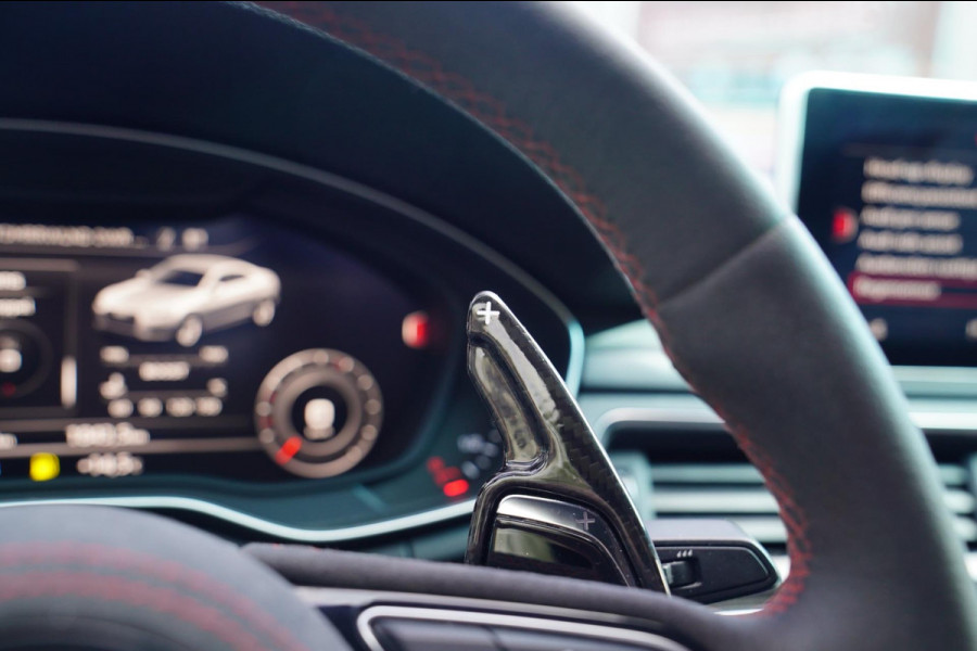 Audi RS5 Coupé 2.9 TFSI RS 5 Quattro | Keramische remmerij | Carbon binnen+buiten | Massage stoelen | HUD | Bang&Olufsen | Virtual