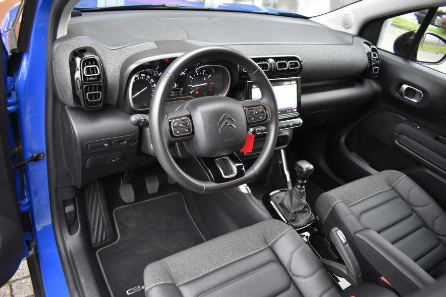 Citroën C3 Aircross 1.2 PureTech Shine / Carplay / Half Leder / DAB / Cruise / LED