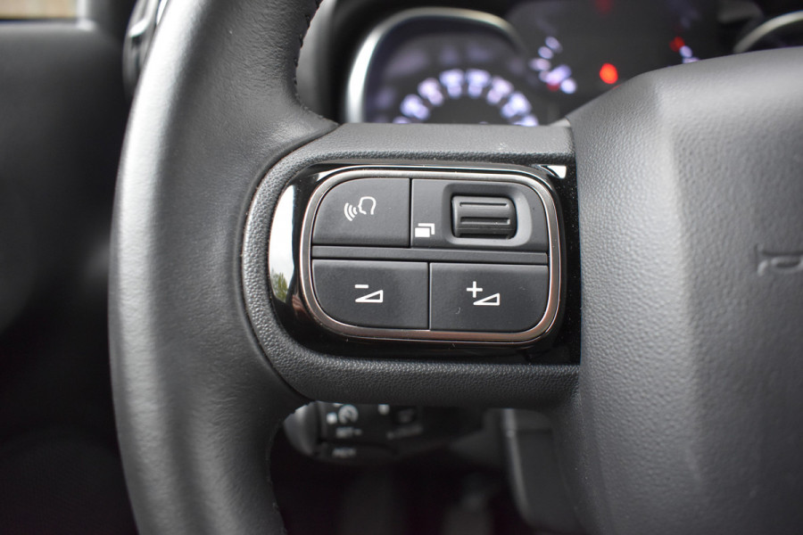 Citroën C3 Aircross 1.2 PureTech Shine / Carplay / Half Leder / DAB / Cruise / LED