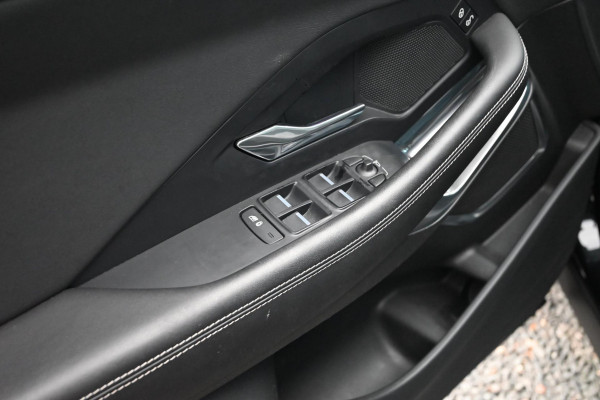 Jaguar E-Pace 2.0 P250 AWD R-Dynamic 250 PK Adaptive Pano 360 Camera Leder Trekhaak 20''