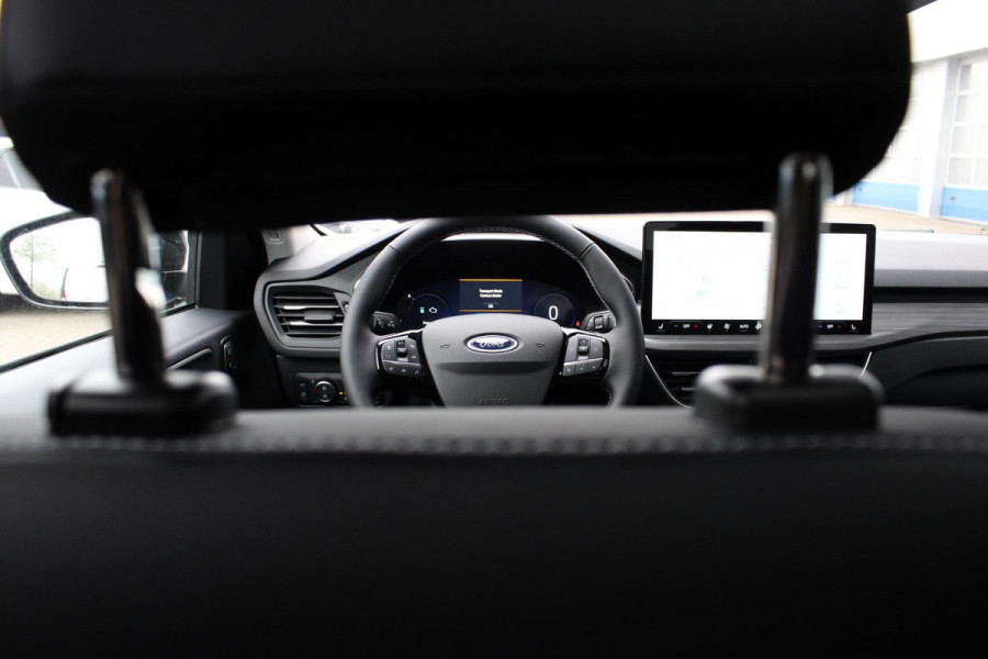 Ford Kuga 2.5 PHEV Active X | Panoramadak | Technology Pack | Winter Pack | Wegklapbare trekhaak | 19 inch lichtmetalen velgen | Reservewiel | Prijs incl. 4.000 Ford voordeel