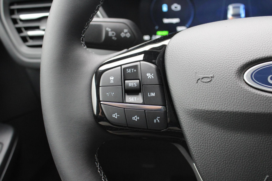 Ford Kuga 2.5 PHEV Active X | Panoramadak | Technology Pack | Winter Pack | Wegklapbare trekhaak | 19 inch lichtmetalen velgen | Reservewiel | Prijs incl. 4.000 Ford voordeel