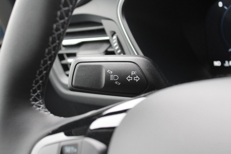 Ford Kuga 2.5 PHEV Active X | Panoramadak | Technology Pack | Winter Pack | Wegklapbare trekhaak | 19 inch lichtmetalen velgen | Reservewiel | Prijs incl. 4.000 Ford voordeel