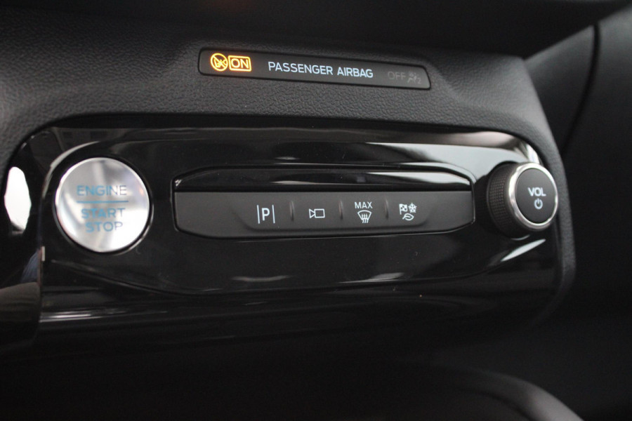 Ford Kuga 2.5 PHEV Active X | Panoramadak | Technology Pack | Winter Pack | Wegklapbare trekhaak | 19 inch lichtmetalen velgen | Reservewiel | Prijs incl. 4.000 Ford voordeel