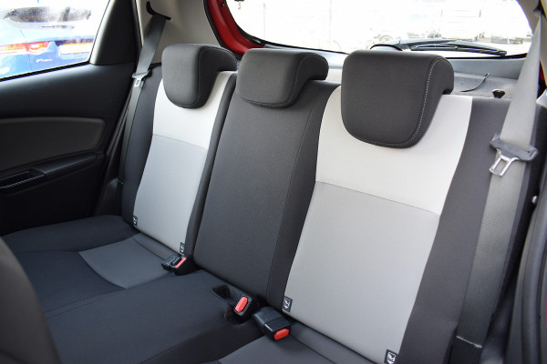 Toyota Yaris 1.5 Hybrid Active | Automaat | Camera | Cruise | Airco