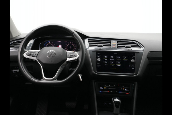 Volkswagen Tiguan 1.4 TSI 245pk eHybrid Navigatie Pdc Side Assist Acc 259