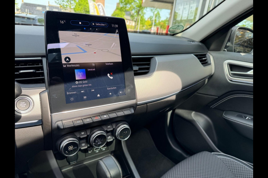 Renault Arkana 1.6 E-Tech Hybrid 145 Intens Pano / P-sensoren & camera / Groot navi