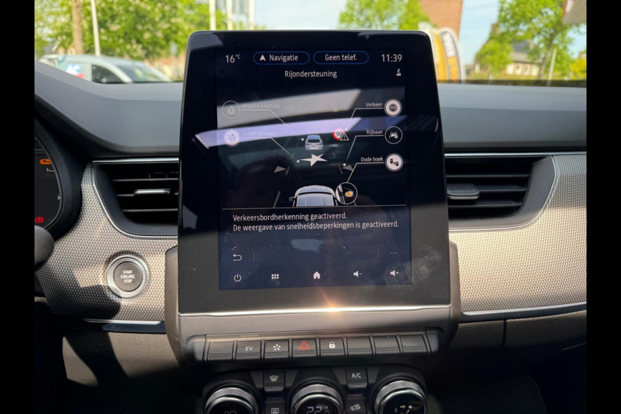 Renault Arkana 1.6 E-Tech Hybrid 145 Intens Pano / P-sensoren & camera / Groot navi