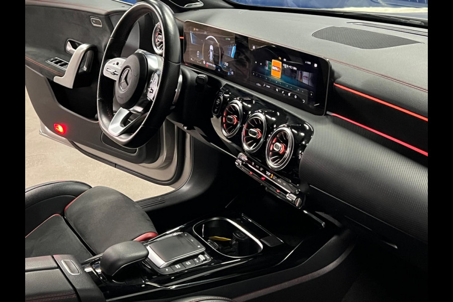 Mercedes-Benz CLA-Klasse Shooting Brake AMG 35 4MATIC Premium Plus | Schaalstoelen | Burmester | Adapt. Cruise c. | Sfeer verl.