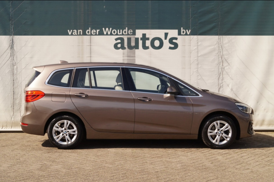 BMW 2 Serie Gran Tourer 218i 140pk Automaat High Executive Edition 5-persoons