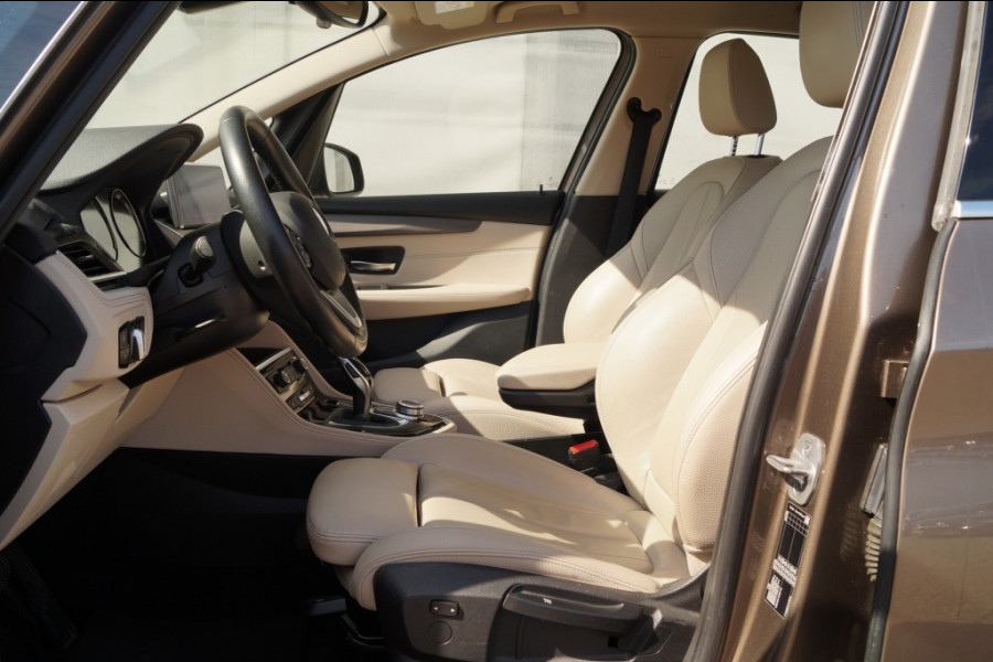 BMW 2 Serie Gran Tourer 218i 140pk Automaat High Executive Edition 5-persoons
