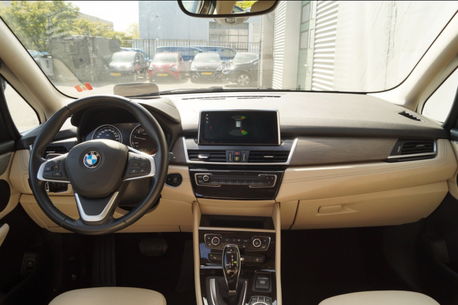 BMW 2 Serie Gran Tourer 218i 140pk Automaat High Executive Edition 5-persoons