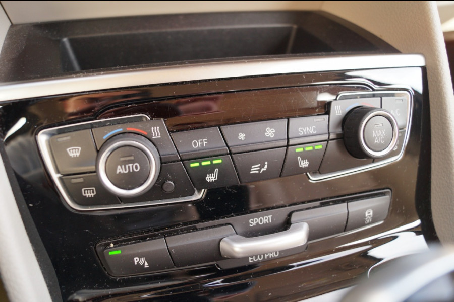 BMW 2 Serie Gran Tourer 218i 140pk Automaat High Executive Edition 5-persoons