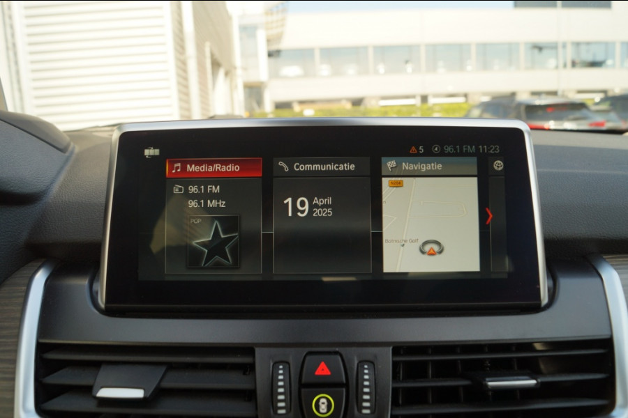 BMW 2 Serie Gran Tourer 218i 140pk Automaat High Executive Edition 5-persoons