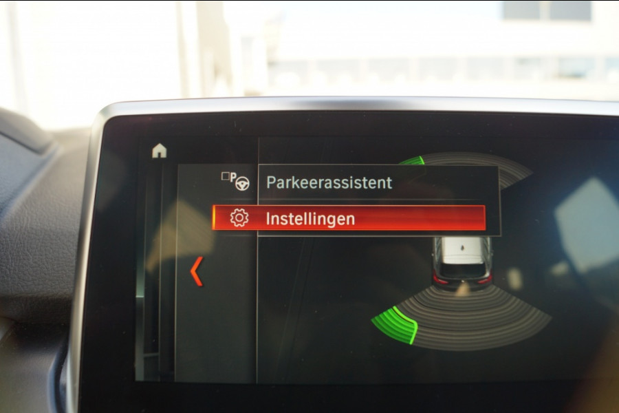 BMW 2 Serie Gran Tourer 218i 140pk Automaat High Executive Edition 5-persoons