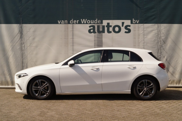 Mercedes-Benz A-Klasse 180d Automaat Business Solution Limited -LED-ECC-NAVI-