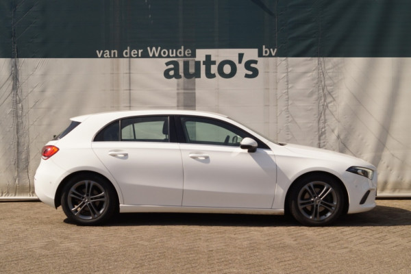 Mercedes-Benz A-Klasse 180d Automaat Business Solution Limited -LED-ECC-NAVI-