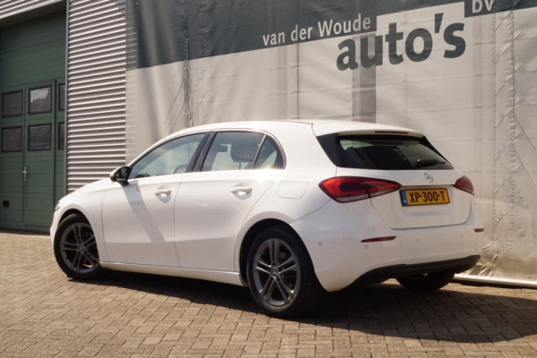 Mercedes-Benz A-Klasse 180d Automaat Business Solution Limited -LED-ECC-NAVI-