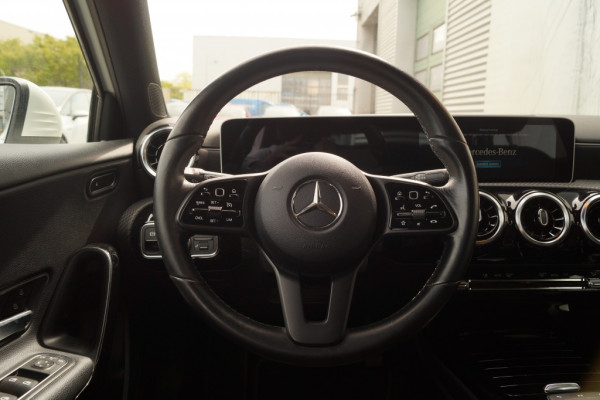 Mercedes-Benz A-Klasse 180d Automaat Business Solution Limited -LED-ECC-NAVI-