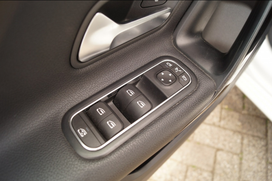 Mercedes-Benz A-Klasse 180d Automaat Business Solution Limited -LED-ECC-NAVI-