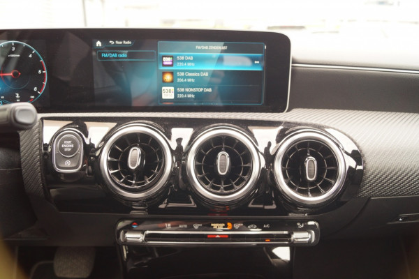 Mercedes-Benz A-Klasse 180d Automaat Business Solution Limited -LED-ECC-NAVI-