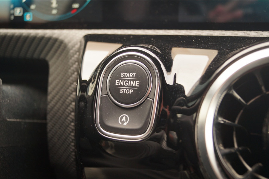 Mercedes-Benz A-Klasse 180d Automaat Business Solution Limited -LED-ECC-NAVI-
