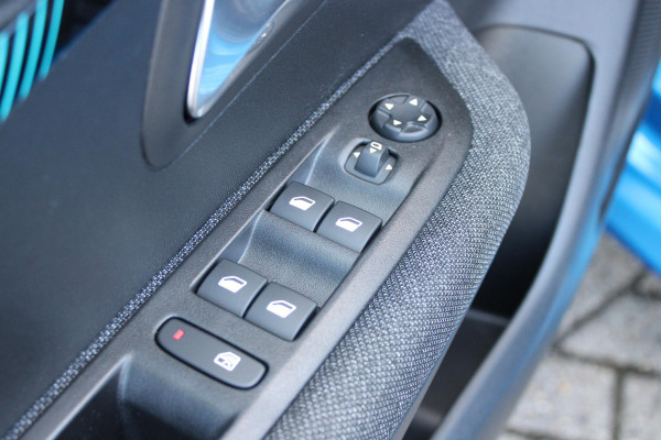 Peugeot e-208 EV STYLE 136PK 50 kWh | 3-FASE | ACHTERUITRIJ CAMERA | DAB+ RADIO | CLIMATE CONTROL | CRUISE CONTROL | LICHTMETALEN VELGEN | APPLE CARPLAY/ANDROID AUTO | KEYLESS START | LED KOPLAMPEN |