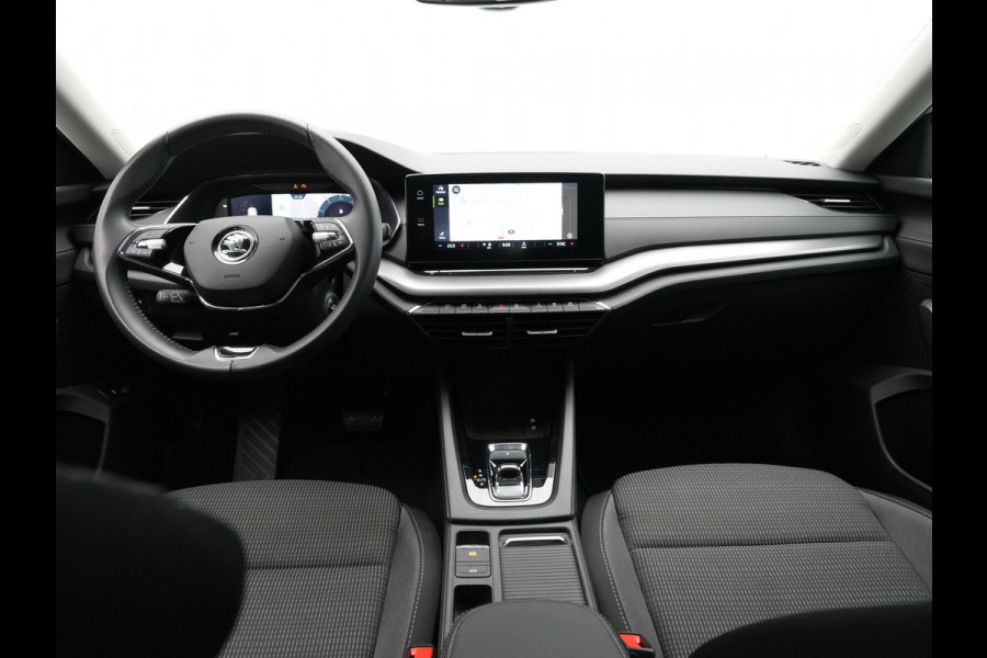 Škoda Octavia Combi 1.5 e-TSI 150pk DSG Business Edition Navigatie Virtual Cockpit Cruise Pdc Acc Carplay 172