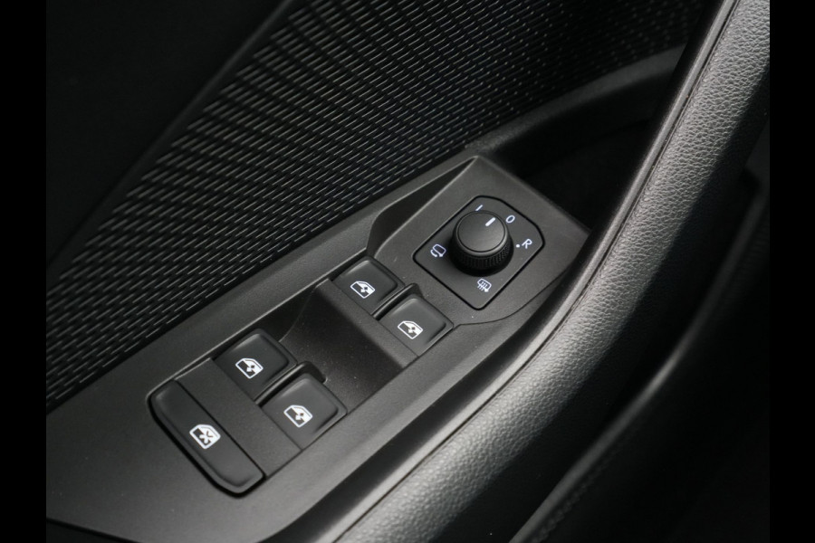 Škoda Octavia Combi 1.5 e-TSI 150pk DSG Business Edition Navigatie Virtual Cockpit Cruise Pdc Acc Carplay 172