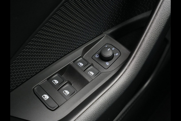 Škoda Octavia Combi 1.5 e-TSI 150pk DSG Business Edition Navigatie Virtual Cockpit Cruise Pdc Acc Carplay 172