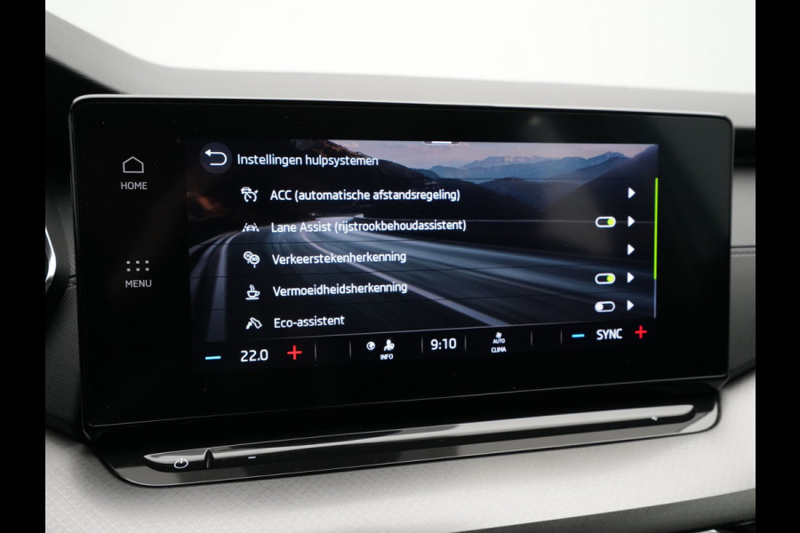 Škoda Octavia Combi 1.5 e-TSI 150pk DSG Business Edition Navigatie Virtual Cockpit Cruise Pdc Acc Carplay 172
