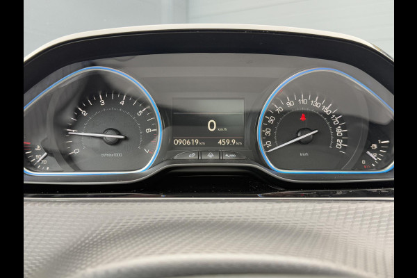 Peugeot 2008 1.2 PureTech GT-line 1e Eigenaar,Navi,Pano,Camera,Clima,Cruise,Halfleder,Stoelverwarming,110pk,PDC,APK tot 08-2025