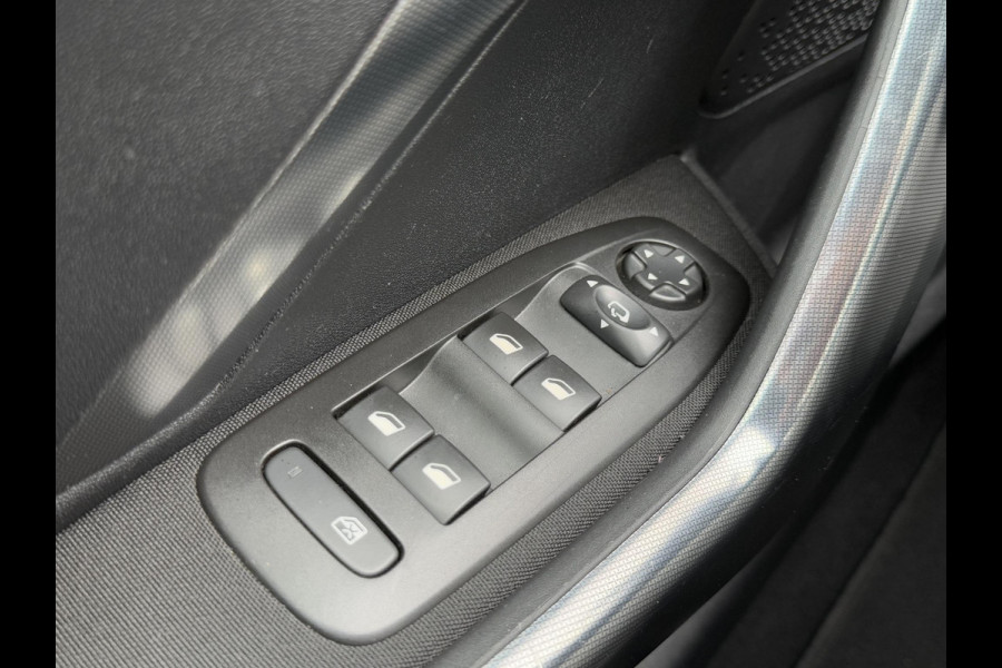 Peugeot 2008 1.2 PureTech GT-line 1e Eigenaar,Navi,Pano,Camera,Clima,Cruise,Halfleder,Stoelverwarming,110pk,PDC,APK tot 08-2025