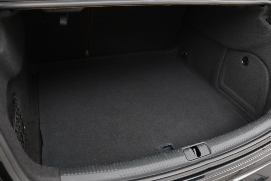 Audi A3 30 TFSI | Leder | Xenon | Getint glas | Airco | Bluetooth