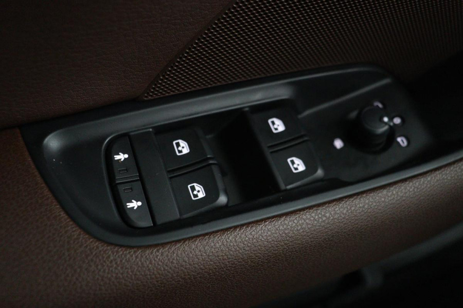 Audi A3 30 TFSI | Leder | Xenon | Getint glas | Airco | Bluetooth