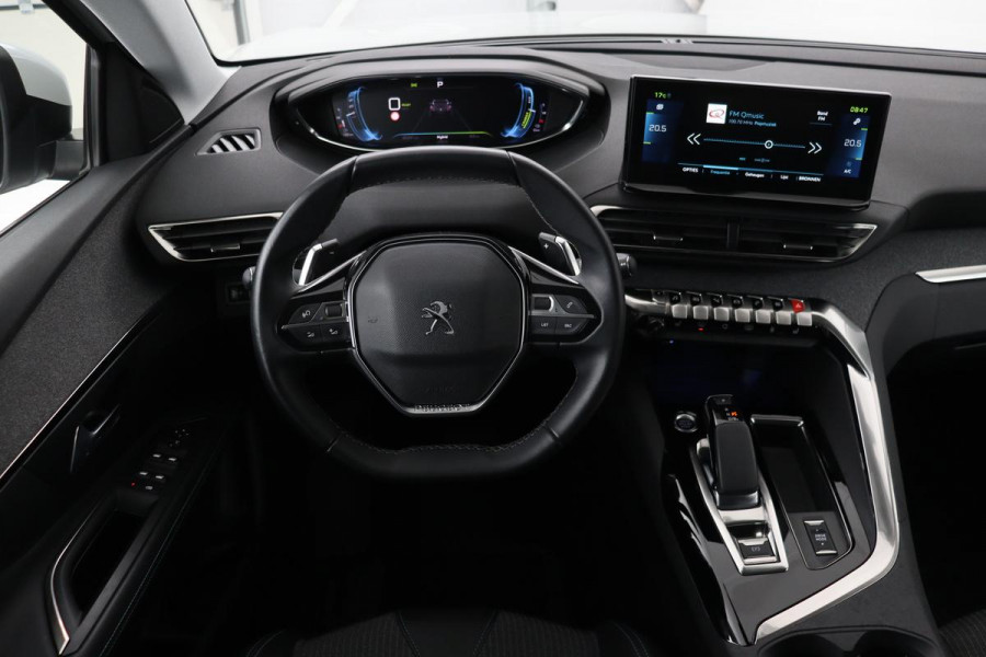 Peugeot 3008 1.6 HYbrid 225 Allure | Stoelverwarming | Carplay | Adaptive cruise | Full LED | Keyless | Camera | Navigatie | Dodehoek detectie | Half leder