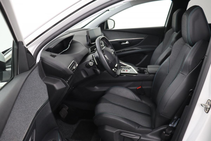 Peugeot 3008 1.6 HYbrid 225 Allure | Stoelverwarming | Carplay | Adaptive cruise | Full LED | Keyless | Camera | Navigatie | Dodehoek detectie | Half leder