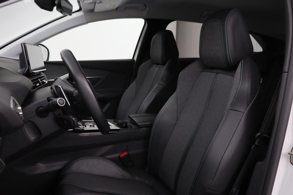 Peugeot 3008 1.6 HYbrid 225 Allure | Stoelverwarming | Carplay | Adaptive cruise | Full LED | Keyless | Camera | Navigatie | Dodehoek detectie | Half leder