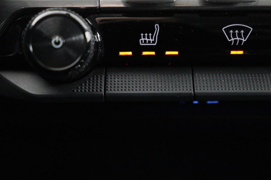 Peugeot 3008 1.6 HYbrid 225 Allure | Stoelverwarming | Carplay | Adaptive cruise | Full LED | Keyless | Camera | Navigatie | Dodehoek detectie | Half leder