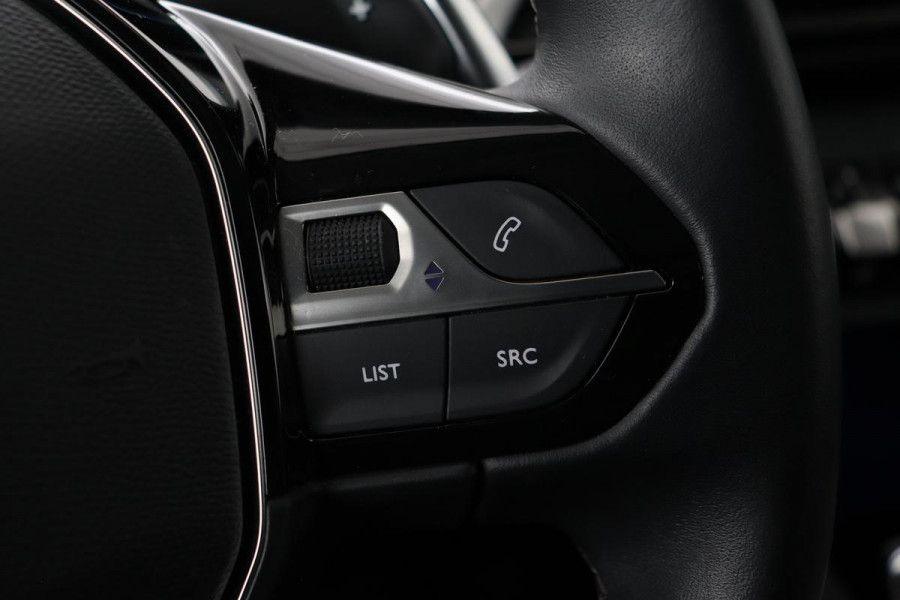 Peugeot 3008 1.6 HYbrid 225 Allure | Stoelverwarming | Carplay | Adaptive cruise | Full LED | Keyless | Camera | Navigatie | Dodehoek detectie | Half leder