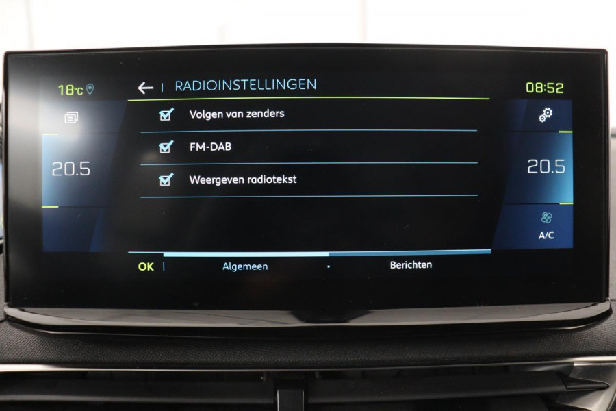 Peugeot 3008 1.6 HYbrid 225 Allure | Stoelverwarming | Carplay | Adaptive cruise | Full LED | Keyless | Camera | Navigatie | Dodehoek detectie | Half leder