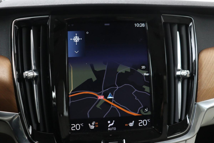 Volvo V90 2.0 T6 AWD Recharge Business Pro | Trekhaak | Leder | Stoel & stuurverwarming | Harman/Kardon | Adaptive cruise | Camera | Carplay | Keyless | Navigatie