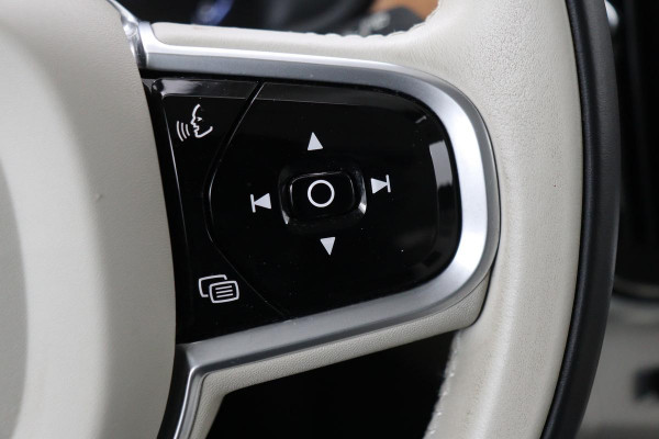 Volvo V90 2.0 T6 AWD Recharge Business Pro | Trekhaak | Leder | Stoel & stuurverwarming | Harman/Kardon | Adaptive cruise | Camera | Carplay | Keyless | Navigatie