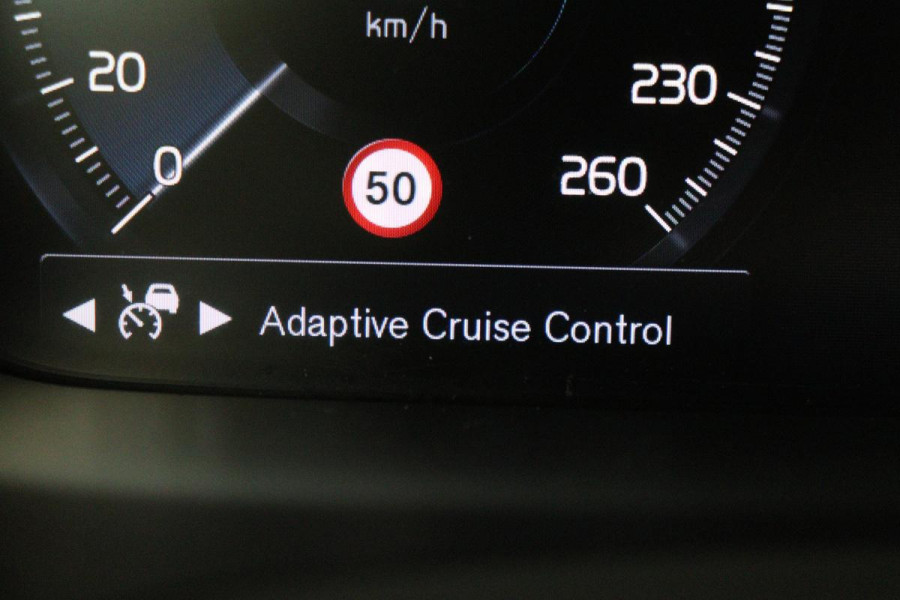 Volvo V90 2.0 T6 AWD Recharge Business Pro | Trekhaak | Leder | Stoel & stuurverwarming | Harman/Kardon | Adaptive cruise | Camera | Carplay | Keyless | Navigatie